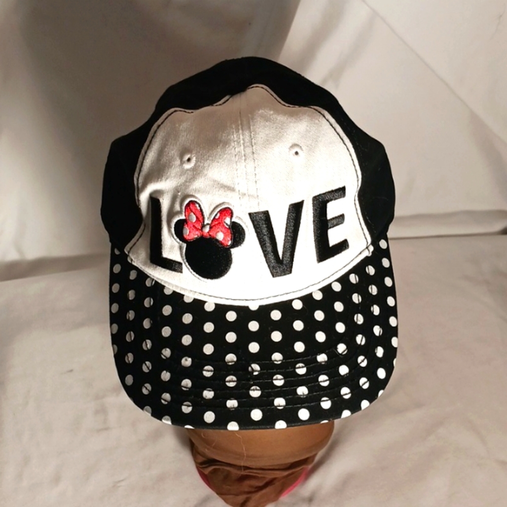 Disney Minnie Mouse Love Hat NWOT